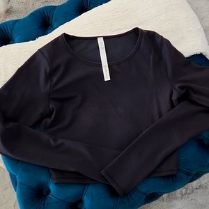 Size 8 EUC Lululemon Elevated Cropped Nulu Long Sleeve Shirt